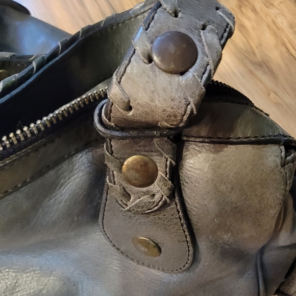 ❤️HOST PICK❤️Authentic Chloé Silverado Large Tote Bag In Grey Color - Picture 13 of 17